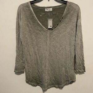 Maurices 24/7 Women's Blouse Size Small Distressed Grunge Vneck